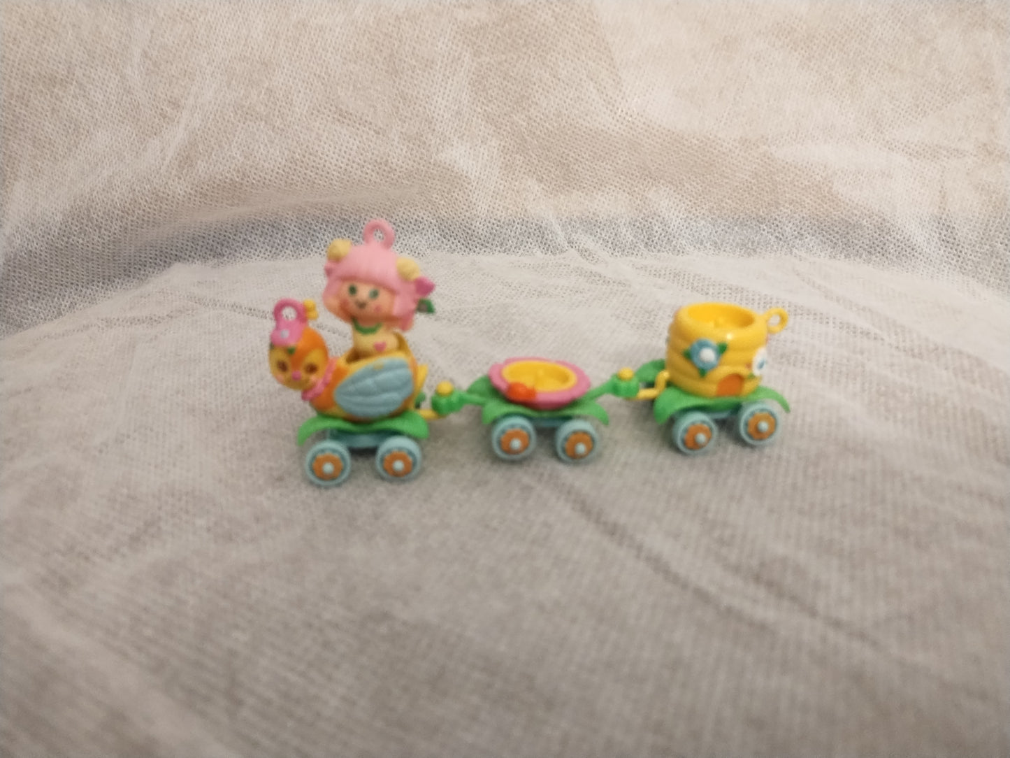 Charmkins Figure - Sweet Bea