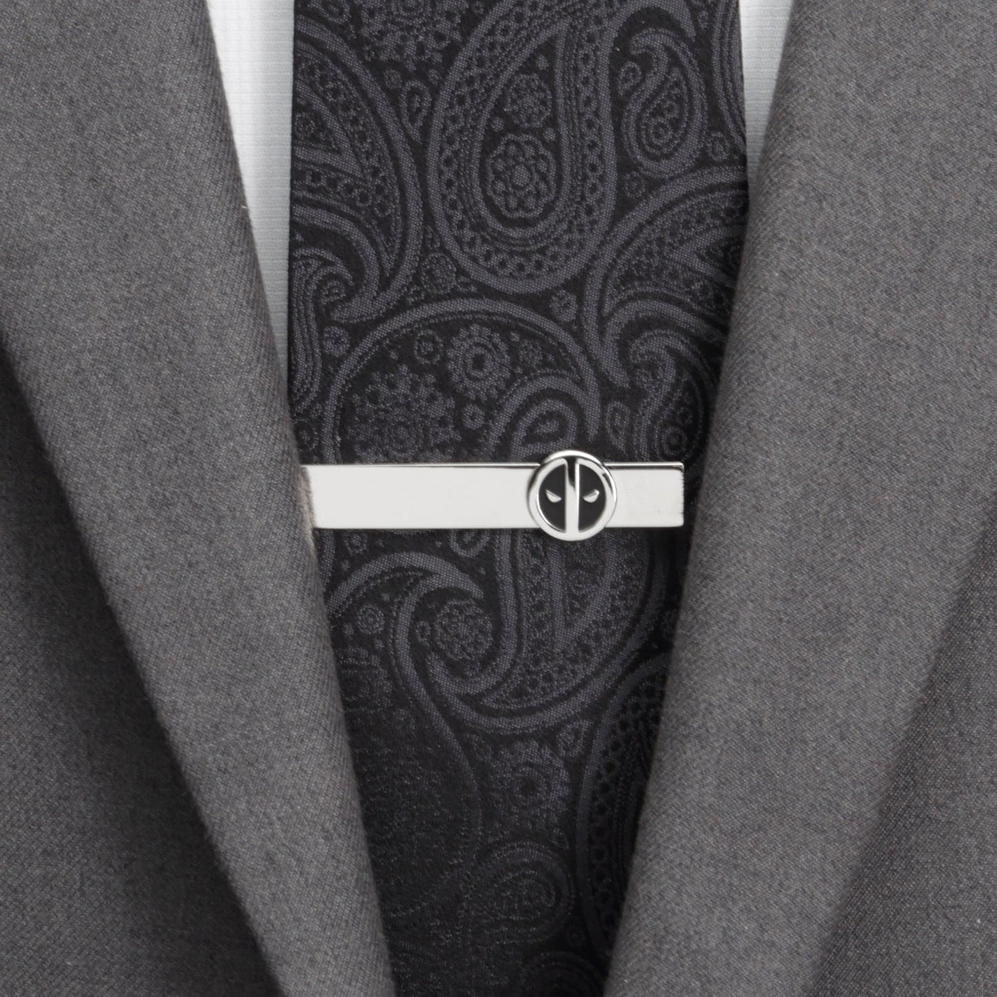 Marvel Deadpool Silver Mask Tie Bar