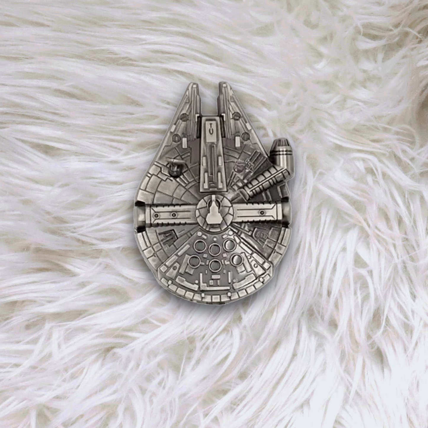 Star Wars Millennium Falcon 1" Pewter Pin
