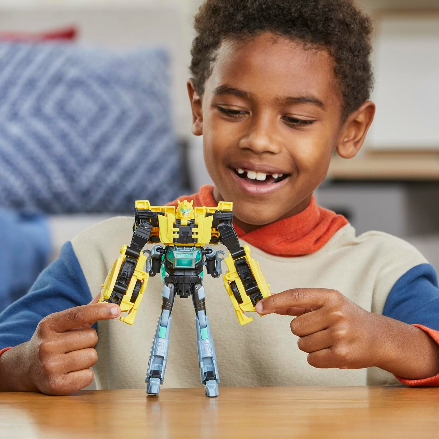 Transformers Action Figures - EarthSpark Cyber-Combiner Bumblebee & Mo Malto