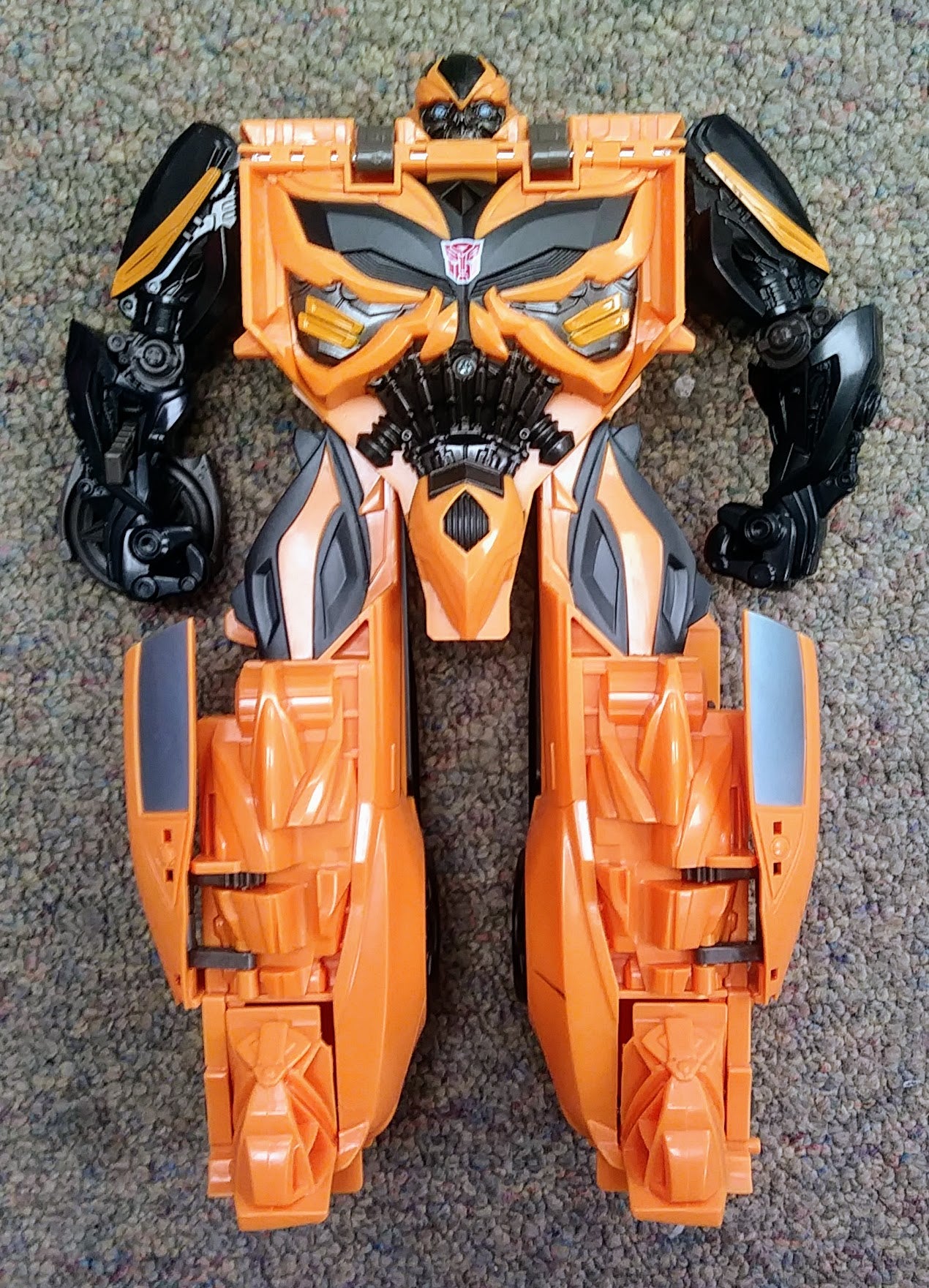 Transformers action figure - Autobot Bumblebee (Deluxe)