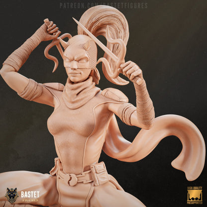 Marvel Comics Statue - Elektra (1:8 Scale & Bust)