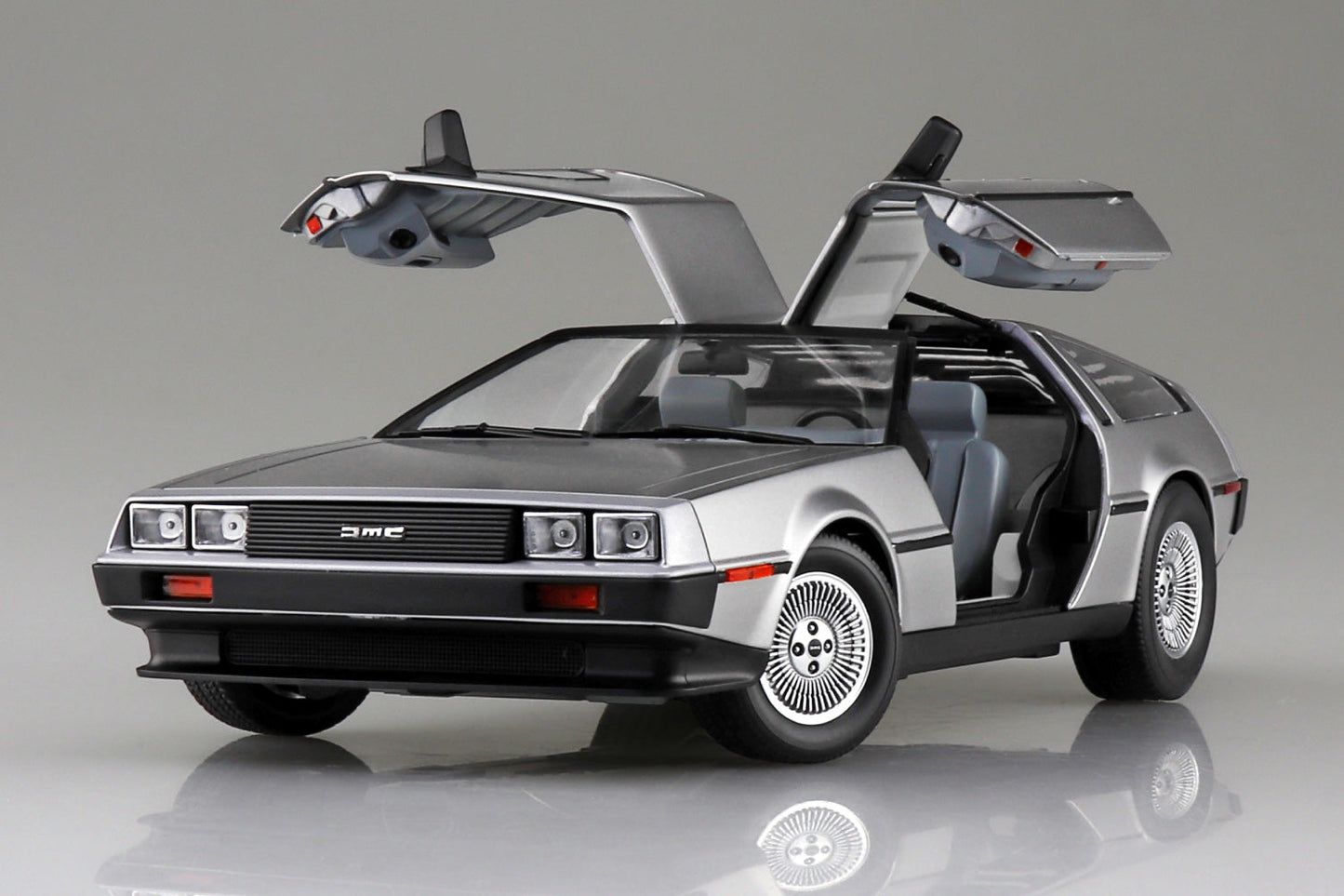 Back to the Future Model Kit - 1982 DeLorean DMC-12 1:24 Scale