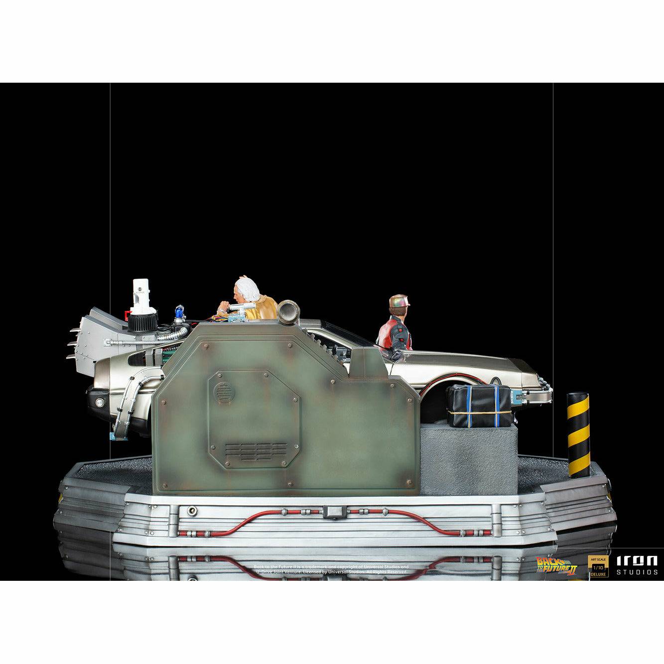 Back to the Future Statue - Iron Studios Back to the Future Part II DeLorean (Full Deluxe Version including Marty McFly and Doc Brown) 1:10 Scale