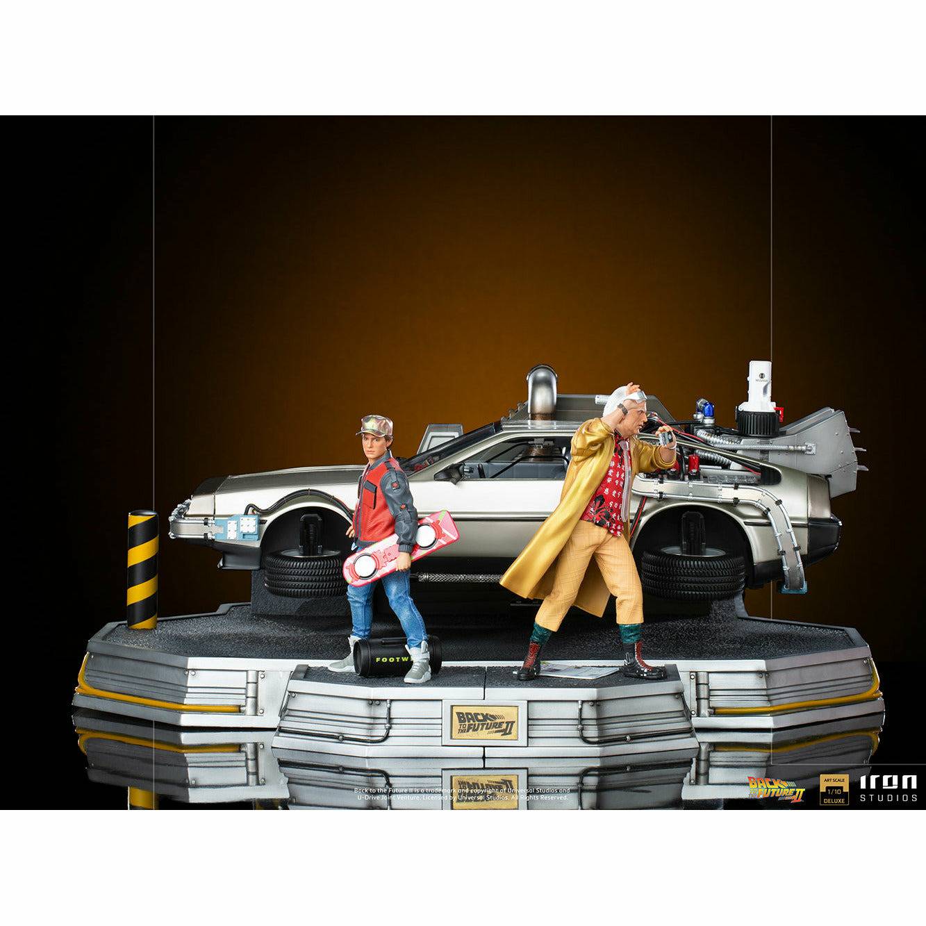 Back to the Future Statue - Iron Studios Back to the Future Part II DeLorean (Full Deluxe Version including Marty McFly and Doc Brown) 1:10 Scale