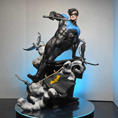 DC Comics Statue - Nightwing (1:6 Scale & Bust)