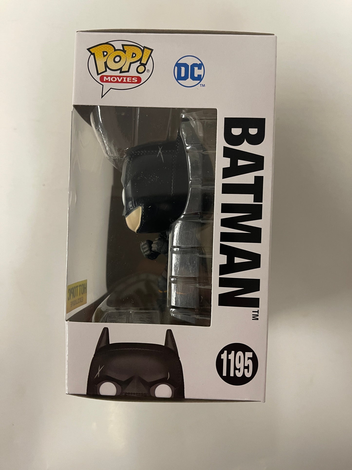 DC Funko Pop! - Batman (Battle Damage) #1195 Hot Topic 2022 Exclusive