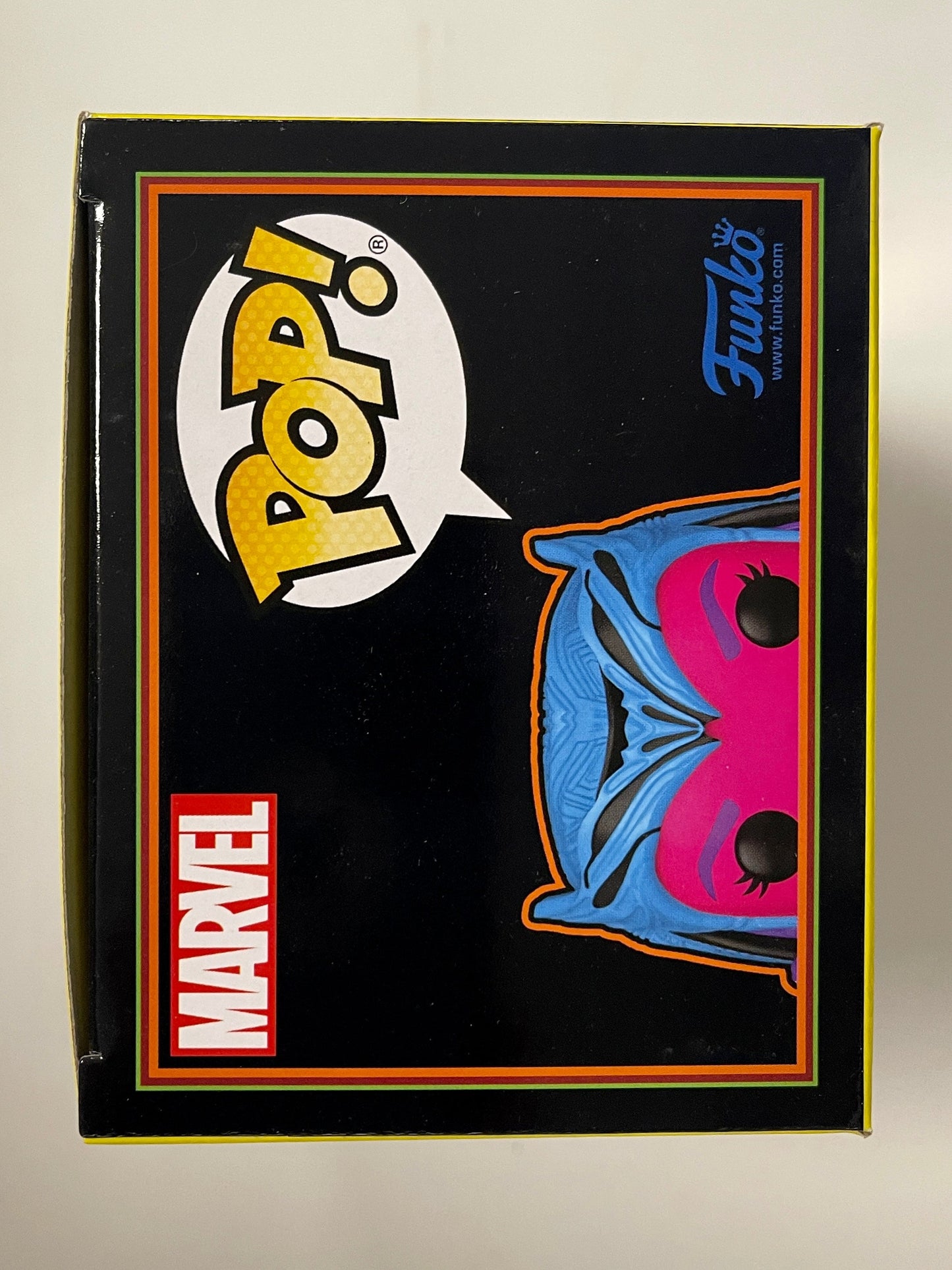 Marvel Funko Pop! - Scarlet Witch Levitating #986 WandaVision 2022 Exclusive Black Light
