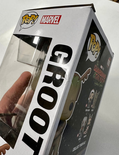 Marvel Funko Pop! - Groot W/ Present #1105 Guardians Of The Galaxy Holiday Special 2022