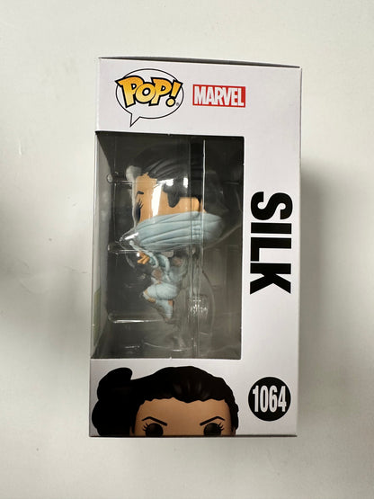 Marvel Funko Pop! - Silk (Cindy Moon) Swinging #1064 Spider-Man SDCC 2022 Summer Con Exclusive
