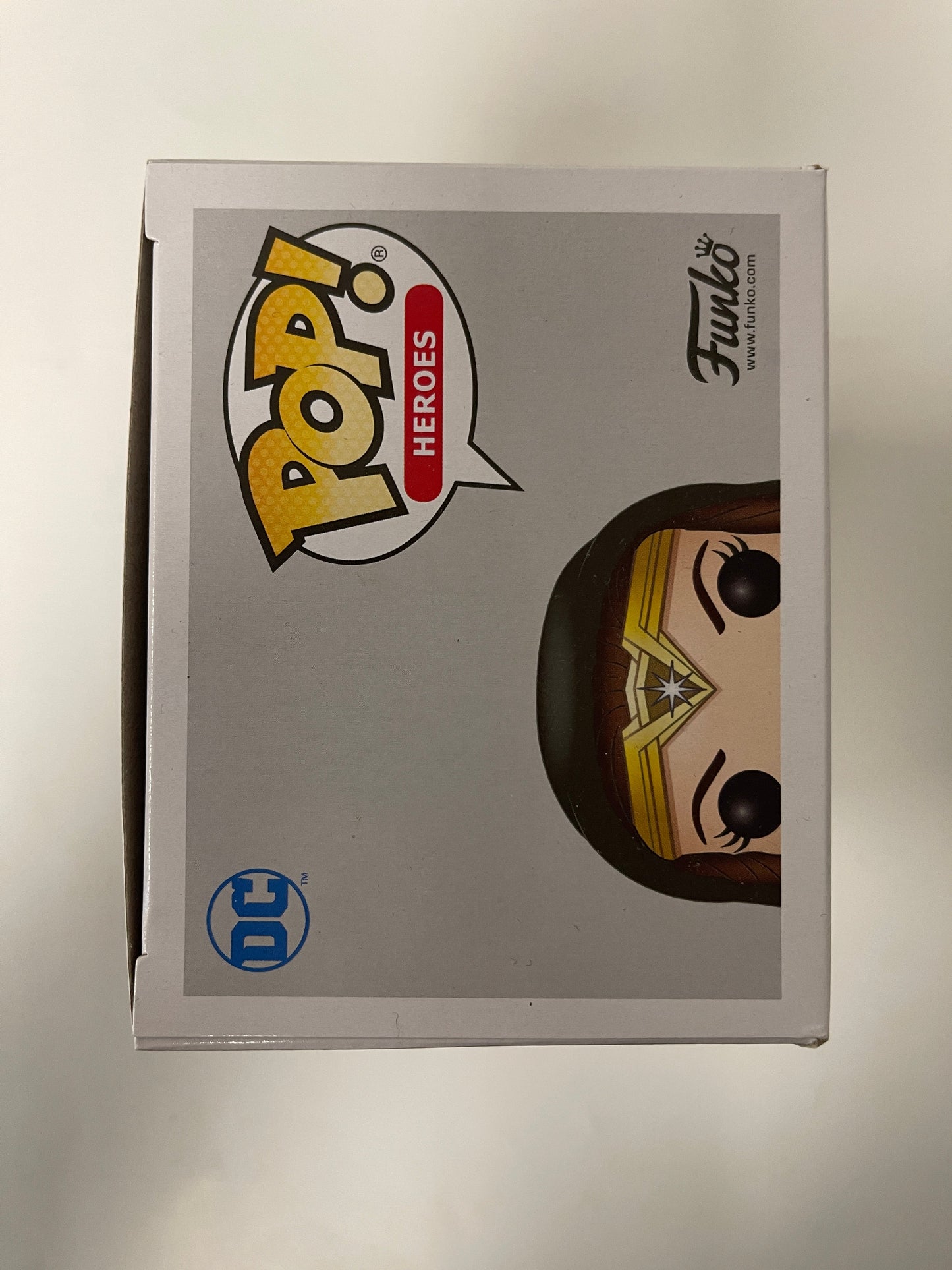 DC Funko Pop! - Wonder Woman With Cloak (Sepia) #229 Vaulted 2017 Exclusive