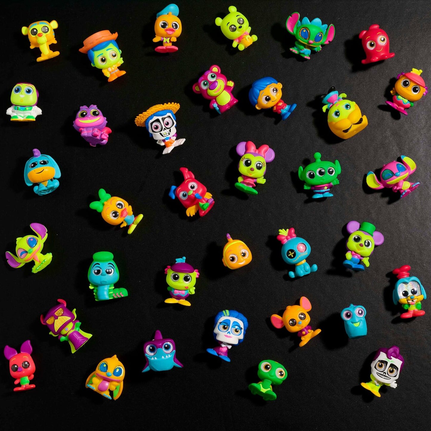 Disney Doorables Neon Glow Peek 5 Pack