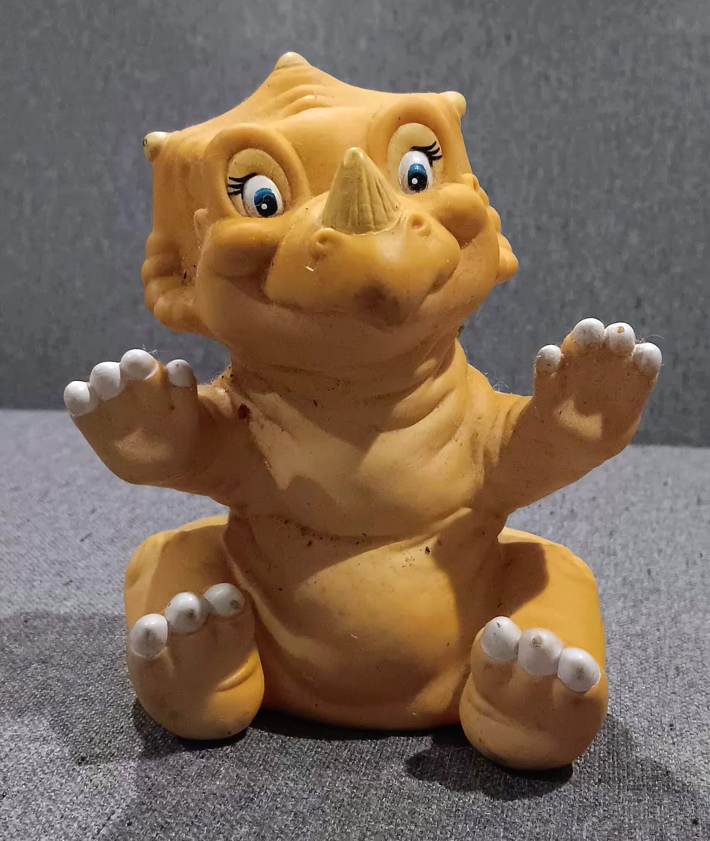 Pizza Hut Puppet - Cera (Land Before Time)