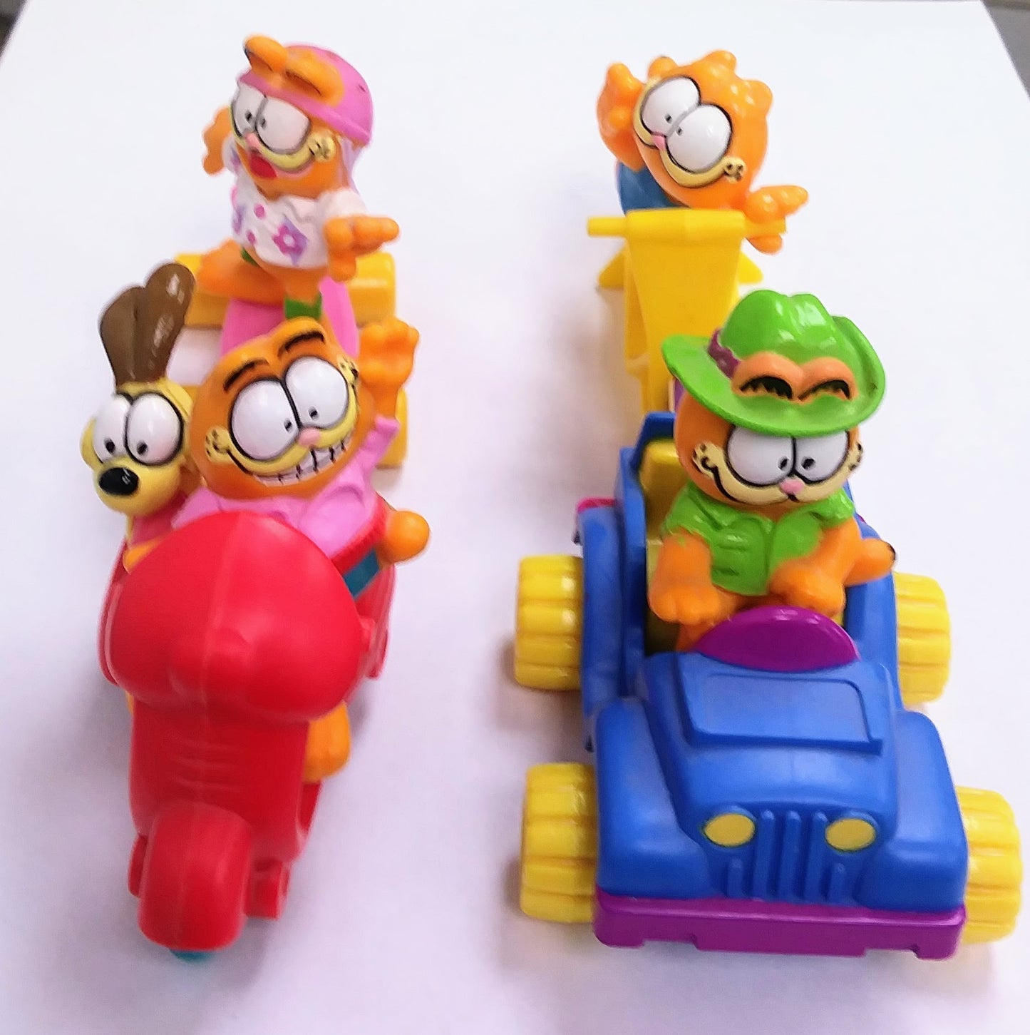 McDonald's Happy Meal toy set - Garfield figures